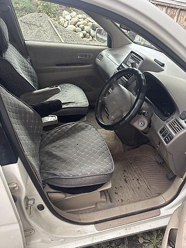 Toyota: Toyota Gaia: 2002 г., 2 л, Автомат, Бензин, Вэн/Минивэн — 7