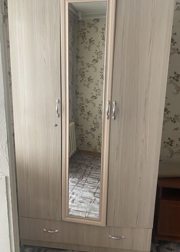 обмен одежды: Срочно продается г.Ош