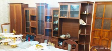 70 сом: Стенка 30000сом
Кравать 6000