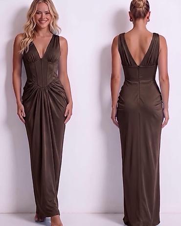 anđeo i vrag: Haljina: 3300 dinara
S M L — 3
