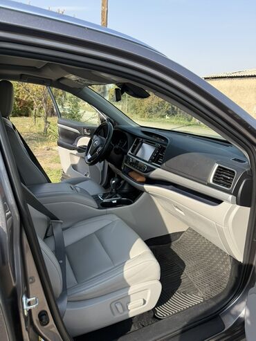 Toyota: Toyota Highlander: 2019 г., 3.5 л, Автомат, Бензин, Внедорожник — 11