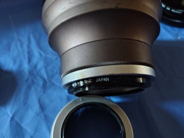 Şəkildə Bower markalı, makro funksiyalı və 82 mm ölçülü lens filtri