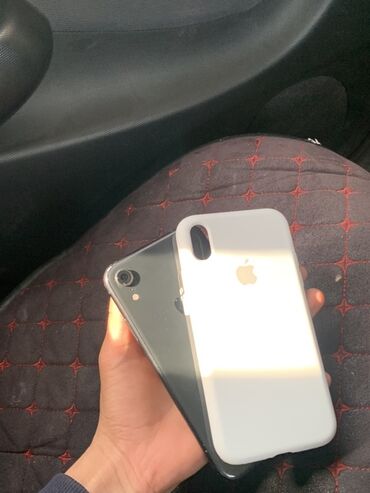iphone xr купить: IPhone Xr, Б/у, 64 ГБ, Черный, Чехол, 80 %