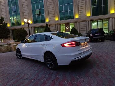 Ford: Ford Fusion sedan – ağ rəng, zərif və dinamik dizayn. Xüsusiyyətlər -da lalafo.az — 6 Ford: Ford Fusion sedan – ağ rəng, zərif və dinamik dizayn. Xüsusiyyətlər — 6
