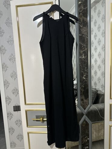 Ziyafət donları: Sola cevirerek her birine baxa bilersiniz. Donlarin her biri seliqeli