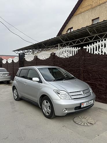 Toyota Ist: 2003 г., 1.3 л, Автомат, Бензин, Хэтчбэк