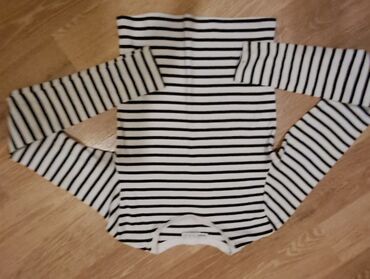 пальто zara: Koftalar S,M razmerler 4azn Zara,Bershka