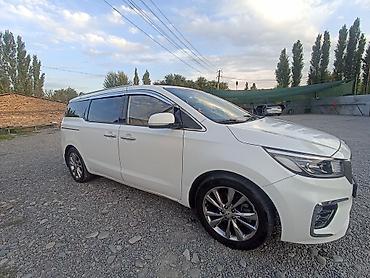 салон автомобиля: Kia Carnival: 2020 г., 2.2 л, Автомат, Дизель, Минивэн — 2