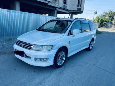 Mitsubishi Chariot: 2.4 л | 1998 г. | 250000 км | Минивэн
