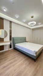 Продажа квартир: 4 комнаты, 127 м², Элитка, 3 этаж, Дизайнерский ремонт — 2