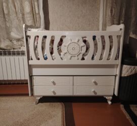 Gəzinti arabaları: Oğlan və qız üçün, Beşik