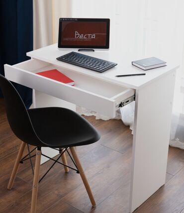 мебел для офиса: Компьютерный Стол, цвет - Белый, Новый