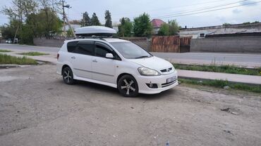Toyota: Toyota Ipsum: 2003 г., 2.4 л, Автомат, Газ, Минивэн