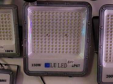 Светодиодный прожектор LU LED 150W, степень защиты IP67. - Мощность lalafo.kg да Светодиодный прожектор LU LED 150W, степень защиты IP67. - Мощность