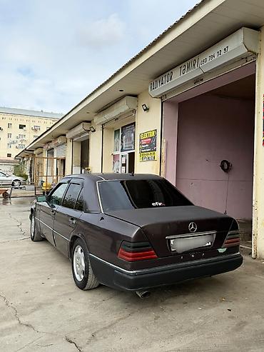 opel astra qapi: Mercedes-Benz E 220: 2.2 l | 1994 il Sedan — 4