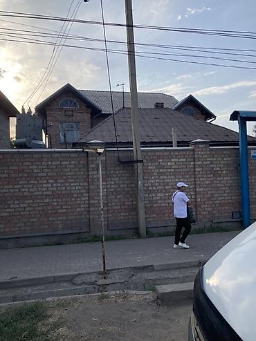 Помещение старый толчок по ул Тоголок Молдо 372 первая линия рядом