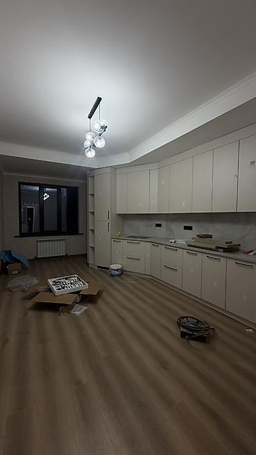 3 кв асанбай: 🏡 Сдаётся просторная 3-комнатная квартира в Асанбае 📍 Локация — 10