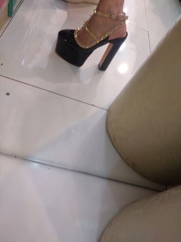 Tuflilər: Tuflilər, Ölçü: 35, Yeni — 15