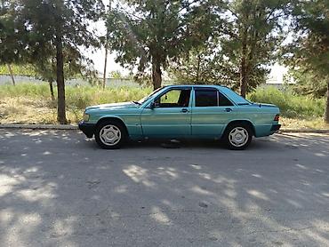 Mercedes-Benz: Mercedes-Benz 190: 2 l | 1993 il Sedan — 6