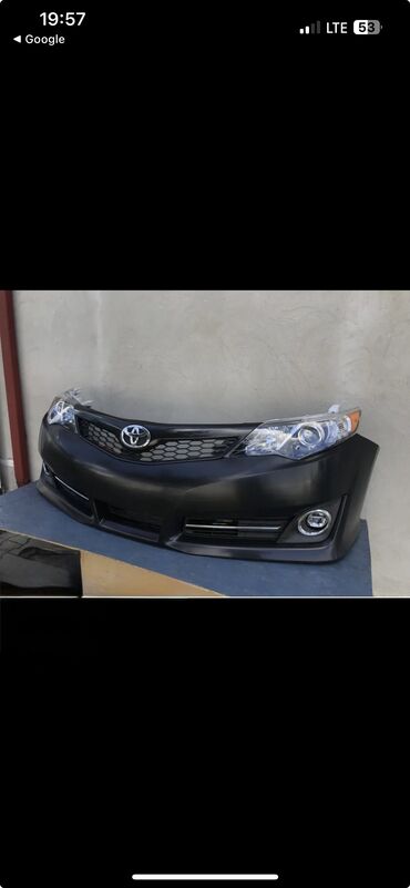 Бамперы и комплектующие: Бампер Передний Toyota, Новый, Аналог