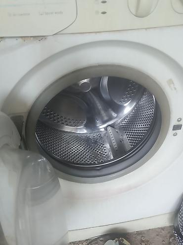 Стиральная машина Indesit,. ронтальная загрузка. Особенности: -