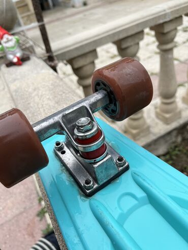 skeytbord nədir: Skate 12 manat vox ucuzdur.işlənib ancaq sürülür😎
