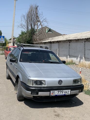 фары на пассат в3: Volkswagen Passat (B3), серебристый седан/лифтбек. Год - 1988 Объем-