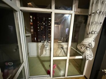 Uzunmüddətli kirayə mənzillər: Evdə bir işləyən xanım yaşayır bir işləyən xanım axtarılır.Ev — 4