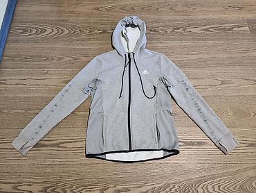 Adidas duks
M velicina