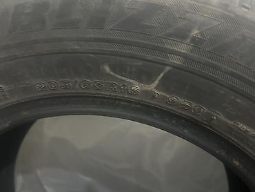 Зимняя шина Bridgestone Blizzak - Размер: 205/65 R16 - Индекс