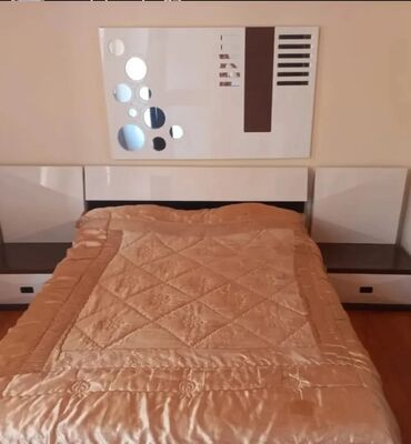 Otaqların uzunmüddətli kirayəsi: Geniş və tam mebellə təchiz olunmuş ev/internat yaşayış məkanı - — 1