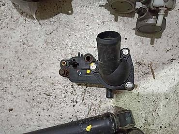 iskra alternators: KUCISTE TERMOSTATA 1.8 TDCI ZA FORD C-MAX, FOCUS, MONDEO . OD 1998 — 1