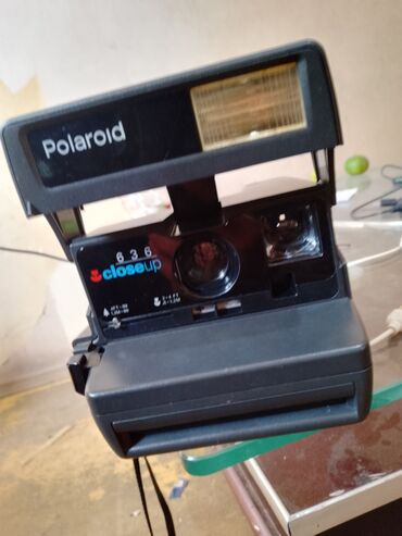 фотоапарат: Polaroid 636 CloseUp ani fotoaparat - Model: Polaroid 636 CloseUp -