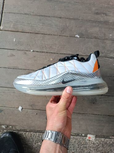 Women's Sneakers and athletic shoes: 46 — 18