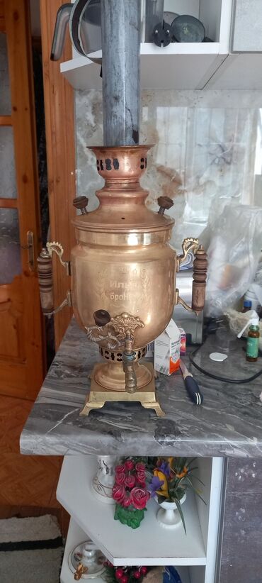 Samovarlar: Od Samovar, 10-dan çox l