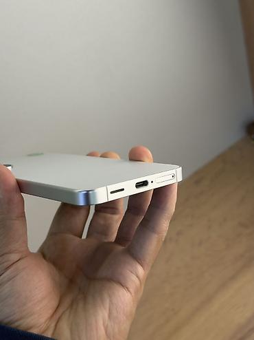 samsung galaxy s10e: Samsung Galaxy S24, Б/у, 512 ГБ, цвет - Серебристый, 1 SIM, eSIM — 3