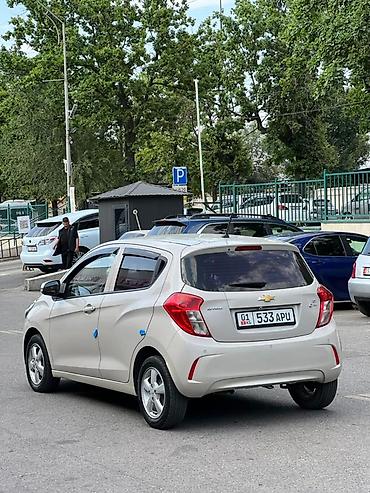 дешего: Chevrolet Spark: 2017 г., 1 л, Автомат, Бензин, Хэтчбэк — 3