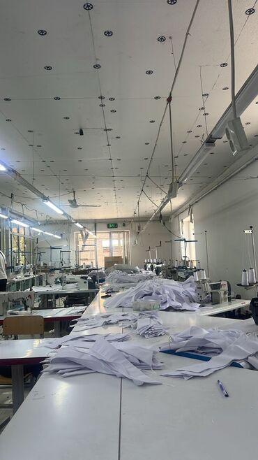 продается орошаемая земля в жайылско районе алтыр будёновка 5 40 гектар цена договорная с довой проблем нету оформление сразу: Сдаю помещение 400кв метров под швейный цех Есть место для проживания