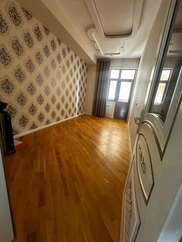 bakıxanov residence satilan evler: Bakıxanov qəs., 3 otaqlı, Yeni tikili, m. Neftçilər, 100 kv. m