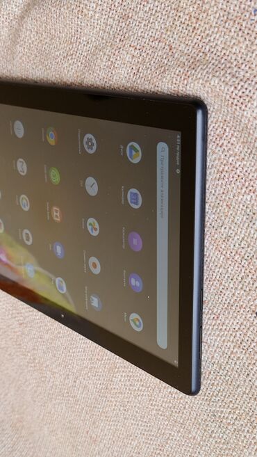 Tableti: Tablet lenovo nov skoro nema mane nema ostecenja,sve radi veliki 10.1 — 8