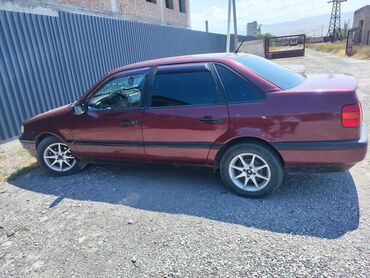 старые машины: Volkswagen Passat: 1994 г., 1.8 л, Механика, Бензин, Седан