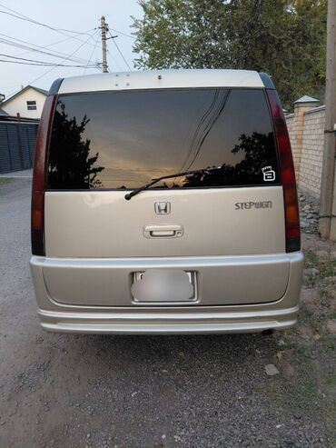 авто гаражное хранение: Honda Stepwgn: 2000 г., 2 л, Автомат, Бензин, Минивэн