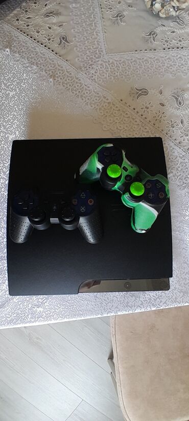 ноутбук apple: Ps 3 yadaş 500 gb
2 dənə pult 76 dənə oyun 
az işlənib 270 Azn