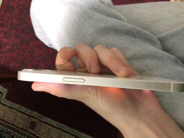 Apple iPhone: IPhone 13, Ağ, Simsiz şarj — 6