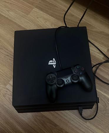 PS4 (Sony Playstation 4): Ps 4 pro 1 Tb yaddas orginal pult uzerinden1 eded — 1