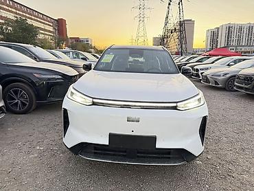 куплю geely: Geely Galaxy Starship 7: 2026 г., 1.5 л, Автомат, Гибрид, Кроссовер — 1
