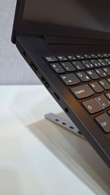 Lenovo: İşlənmiş Lenovo IdeaPad, 15.6 ", Intel Core i5, 256 GB, Ünvandan götürmə, Pulsuz çatdırılma, Ödənişli çatdırılma — 3