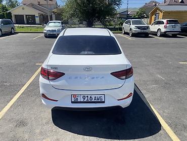хундай celesta: Hyundai Celesta: 2021 г., Седан — 4