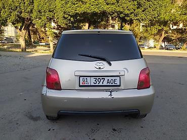 Toyota: Toyota Ist: 2003 г., Бензин, Хэтчбэк — 5