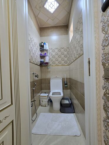 Həyət evləri və villaların satışı: 🏡 **Yeni Ramana ərazisində şəxsi tikili, geniş həyətli ev satılır!** — 9